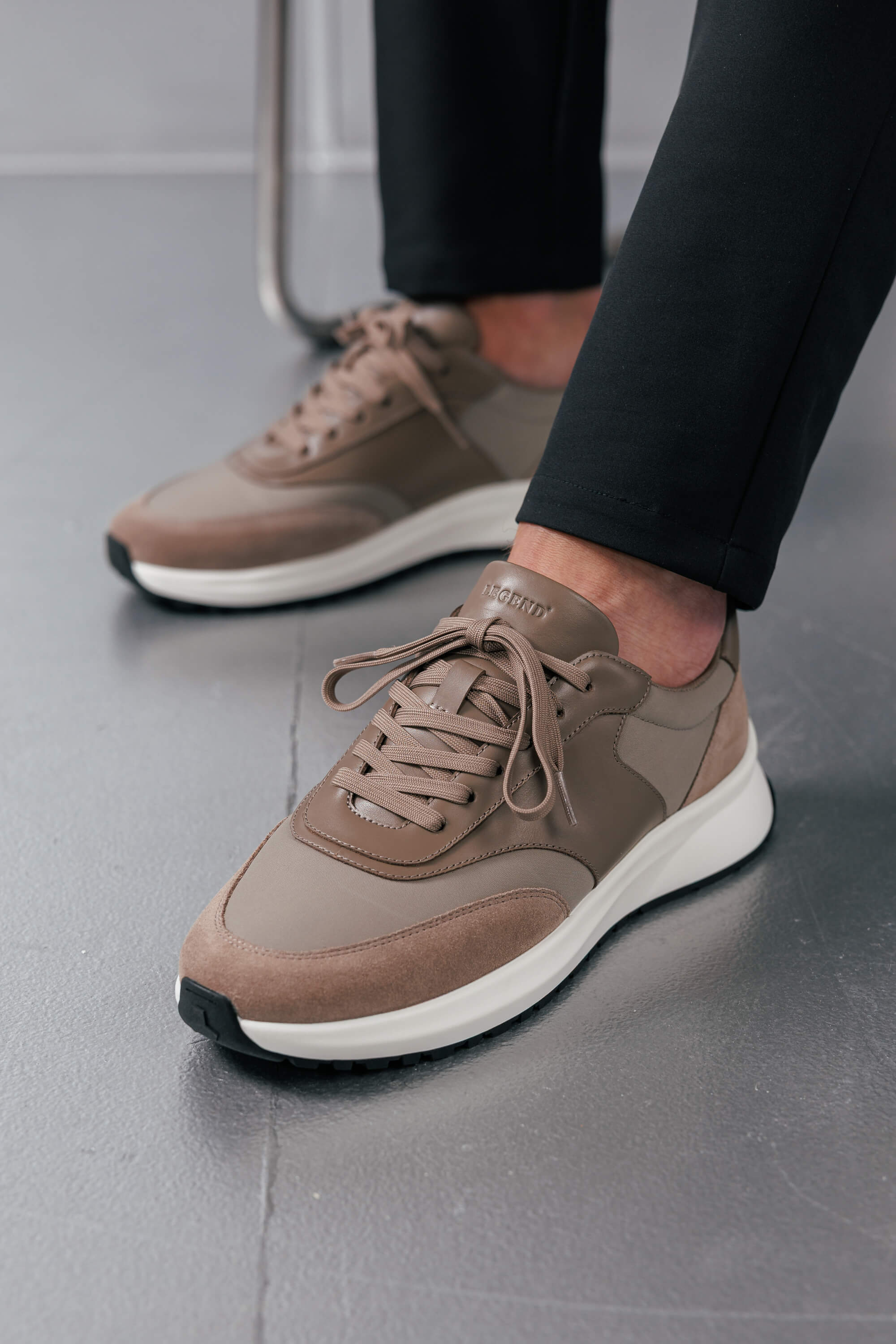 FORMA RUNNER - BROWN