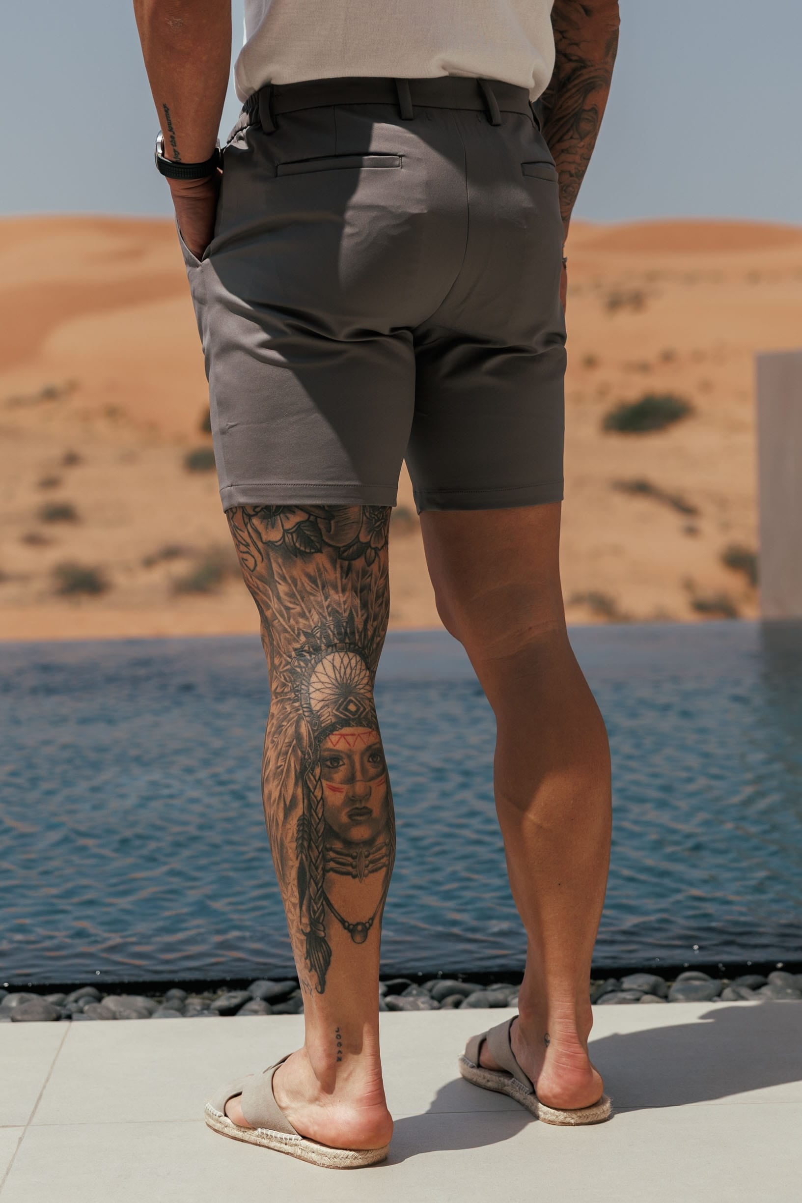 HYBRID SHORT - DARK GREY