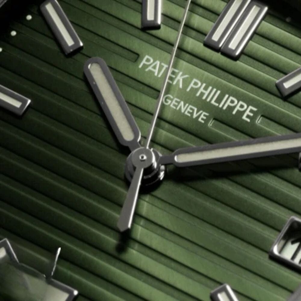 PP Nautilus 5711/1A-014 "olive green" Luxury Watch