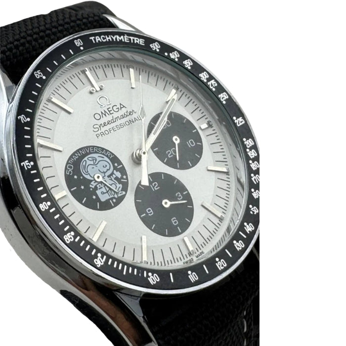 OM Speedmaster Professional Moonwatch "silver Snoopy Award" Men's Chronograph