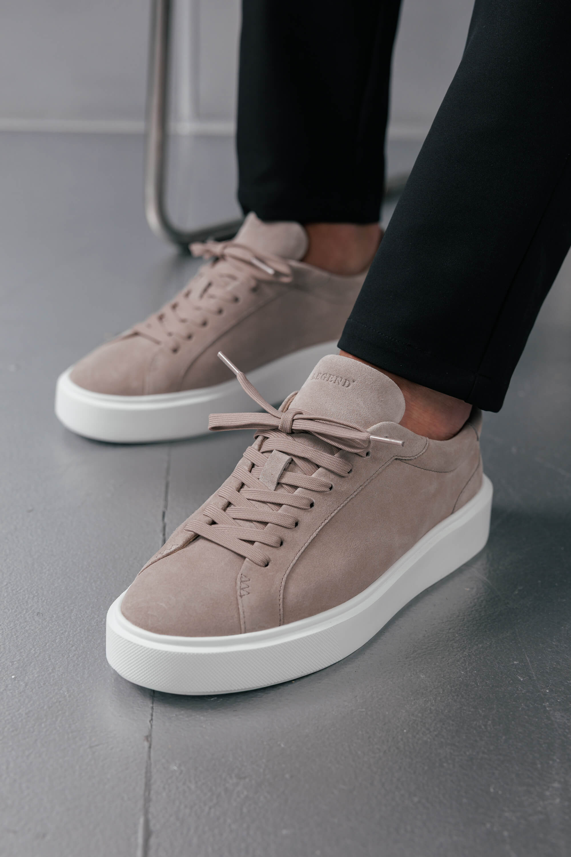SUEDE TRAINER - BEIGE