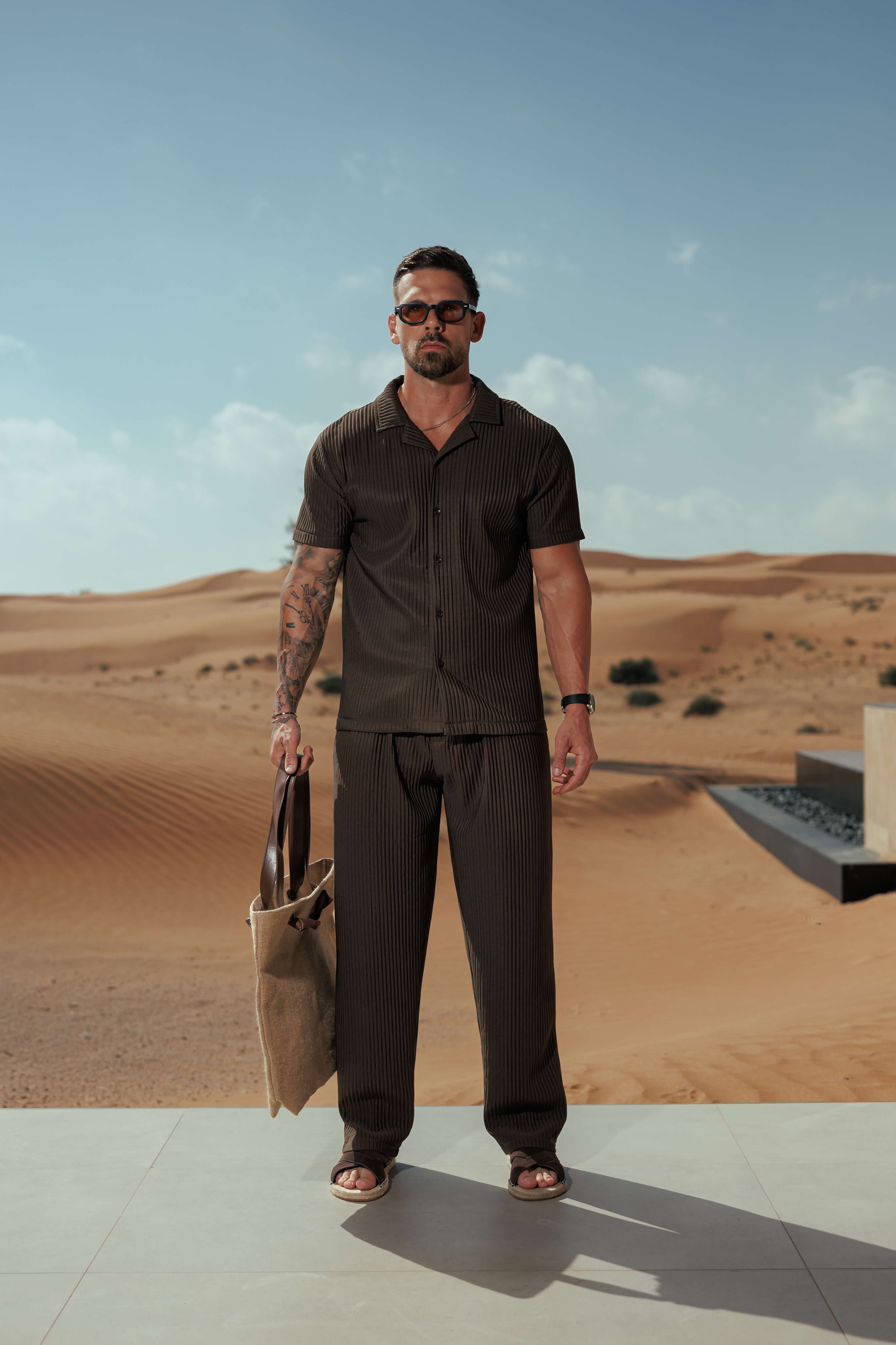 PLEATED SHIRT - BROWN