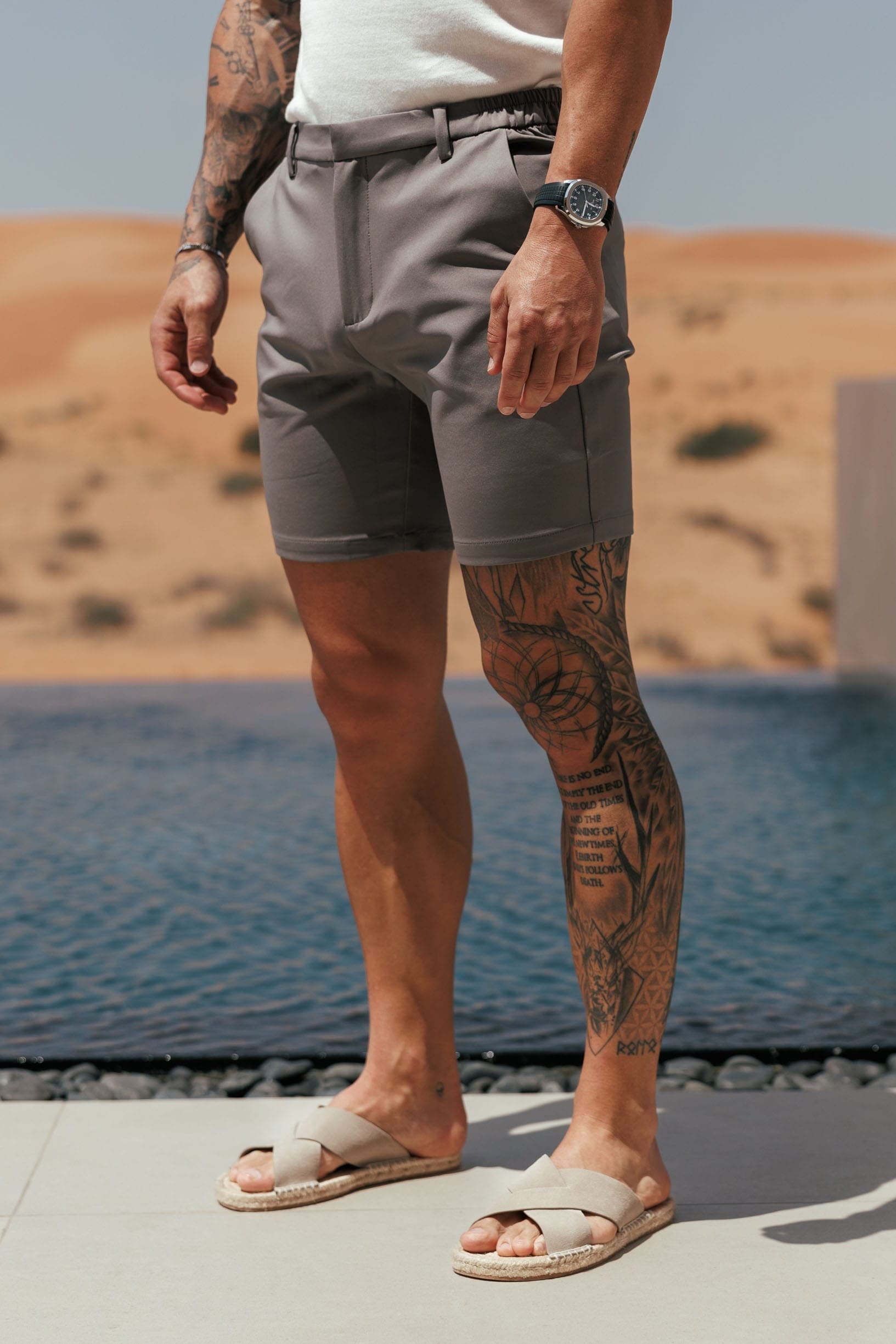 HYBRID SHORT - DARK GREY