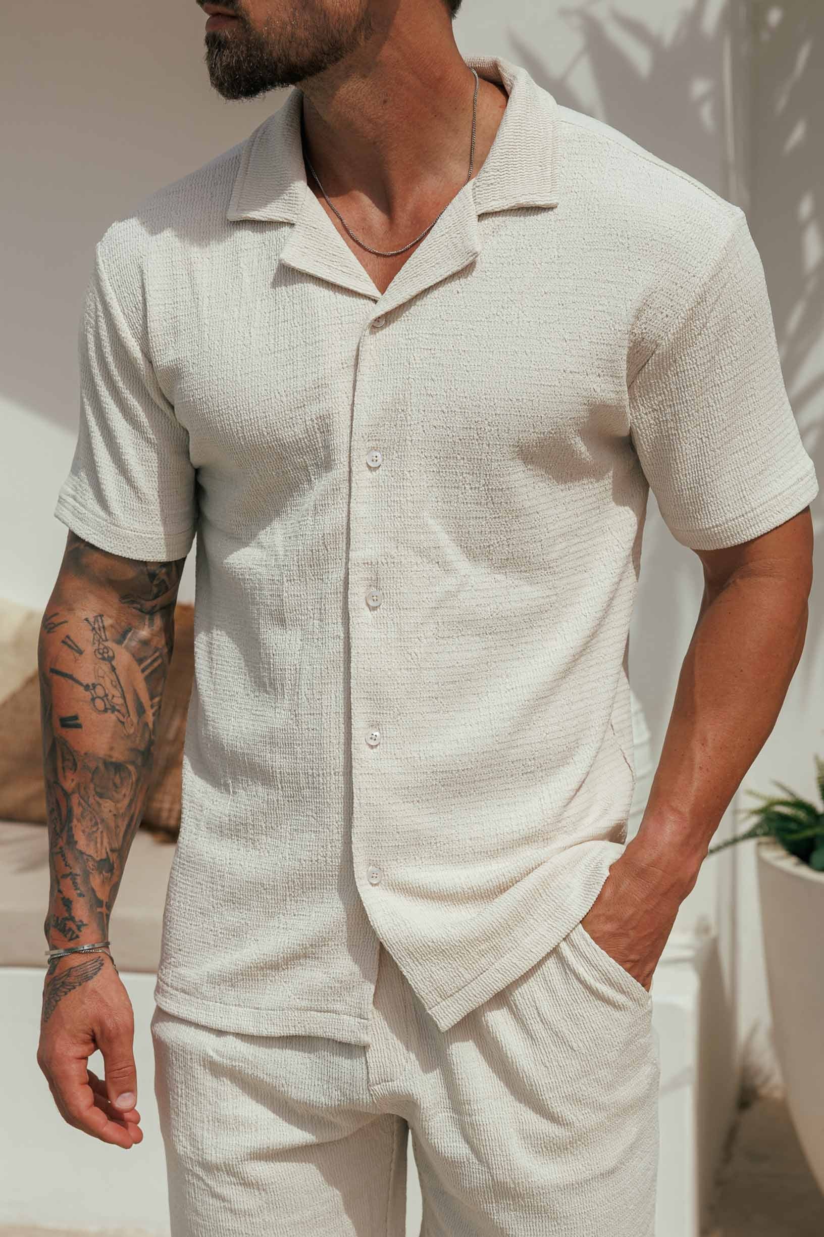 TEXTURED SHORTS - CREAM