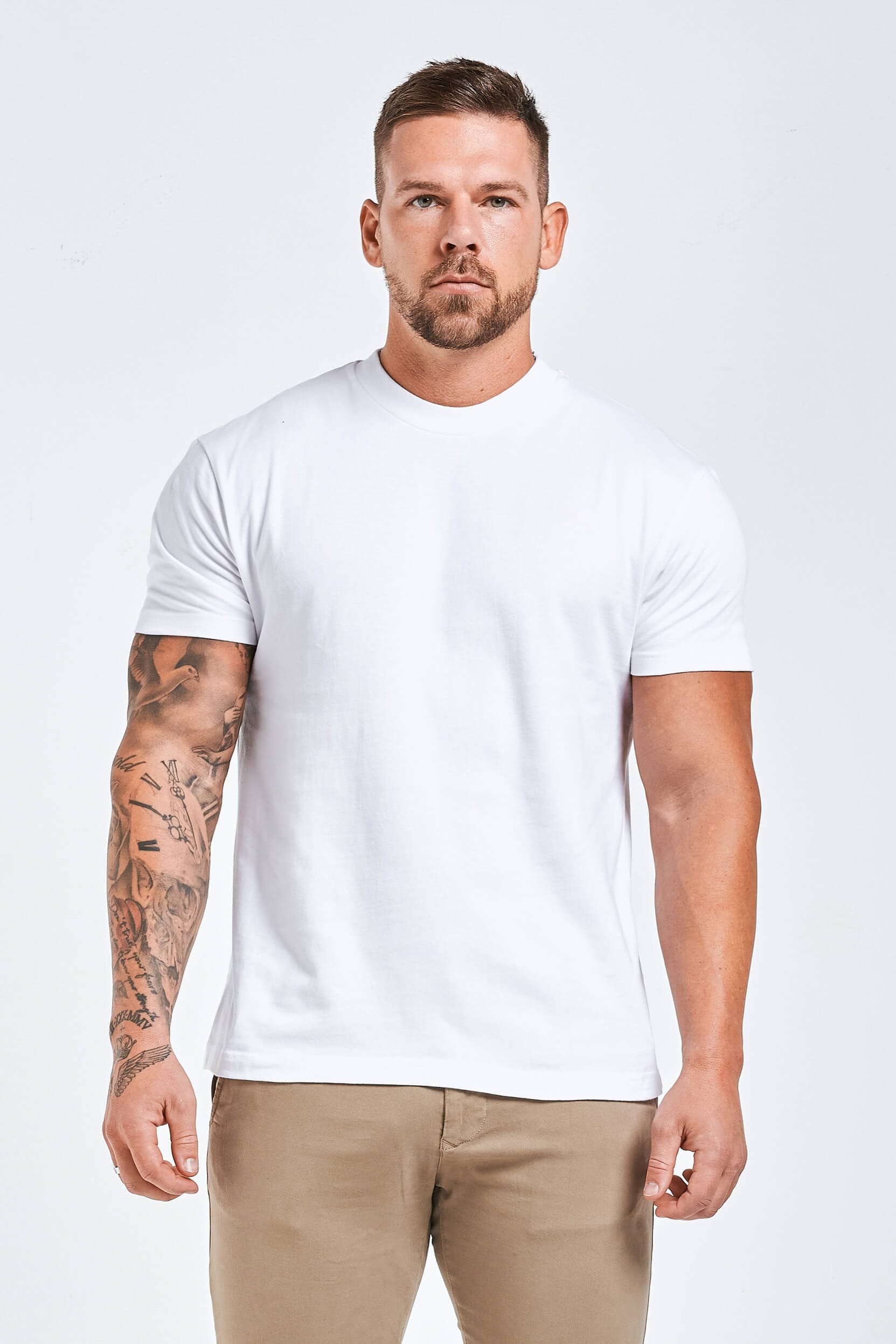 PREMIUM BASICS T-SHIRT - WHITE